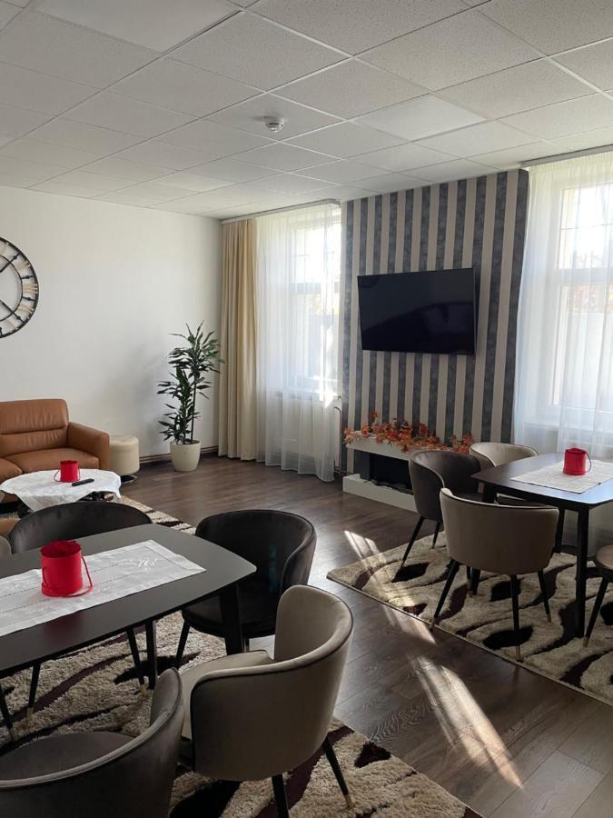 Villa Garden Apartments 포프라트 외부 사진