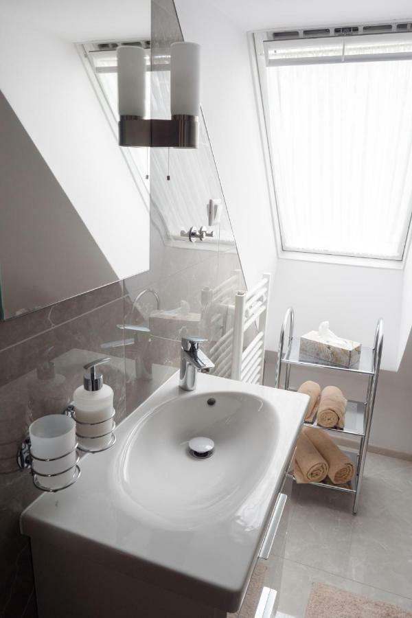 Villa Garden Apartments 포프라트 외부 사진