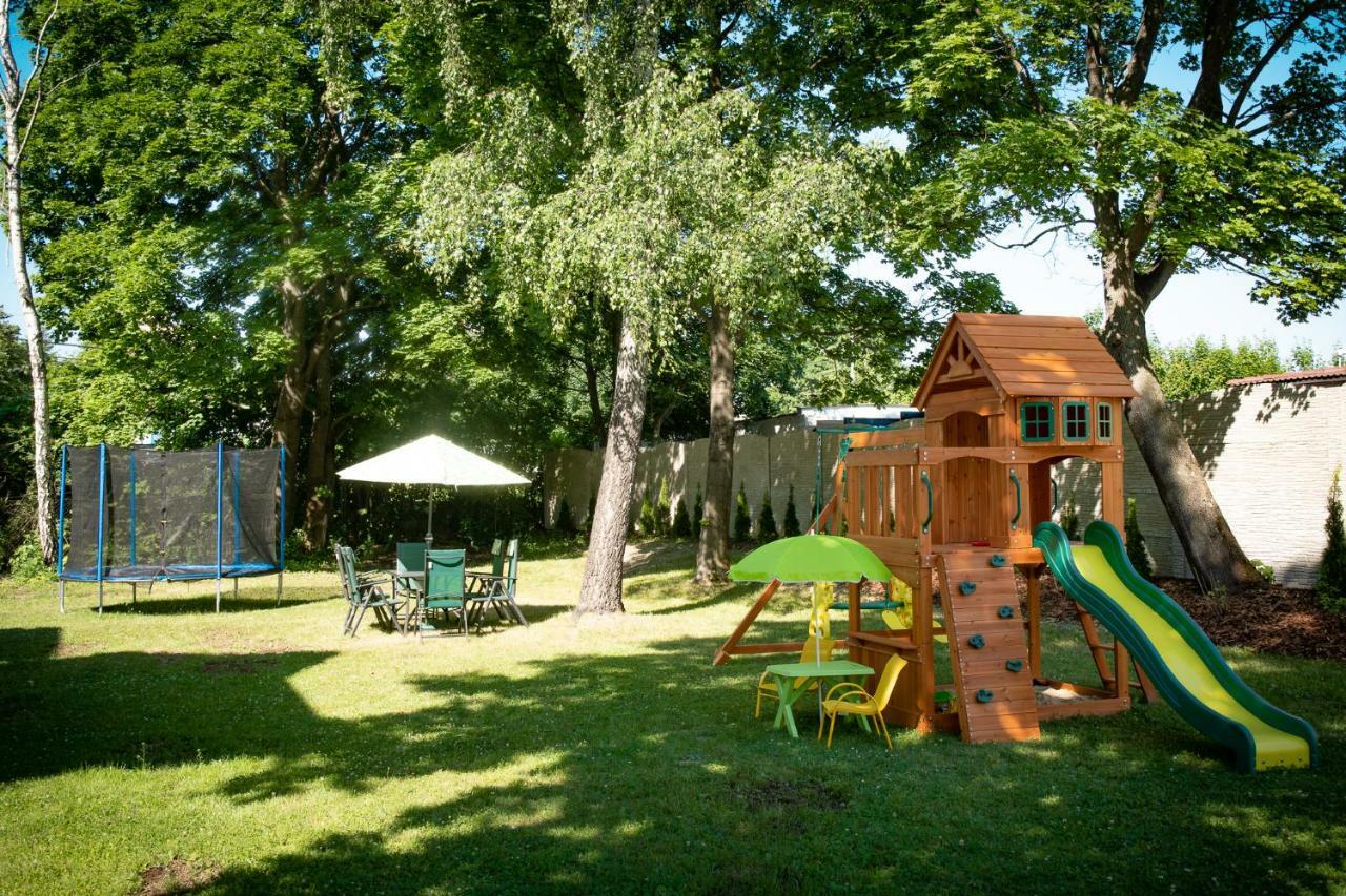 Villa Garden Apartments 포프라트 외부 사진