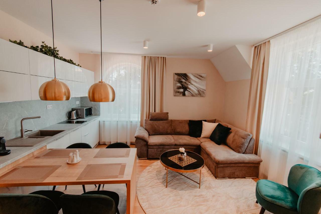 Villa Garden Apartments 포프라트 외부 사진